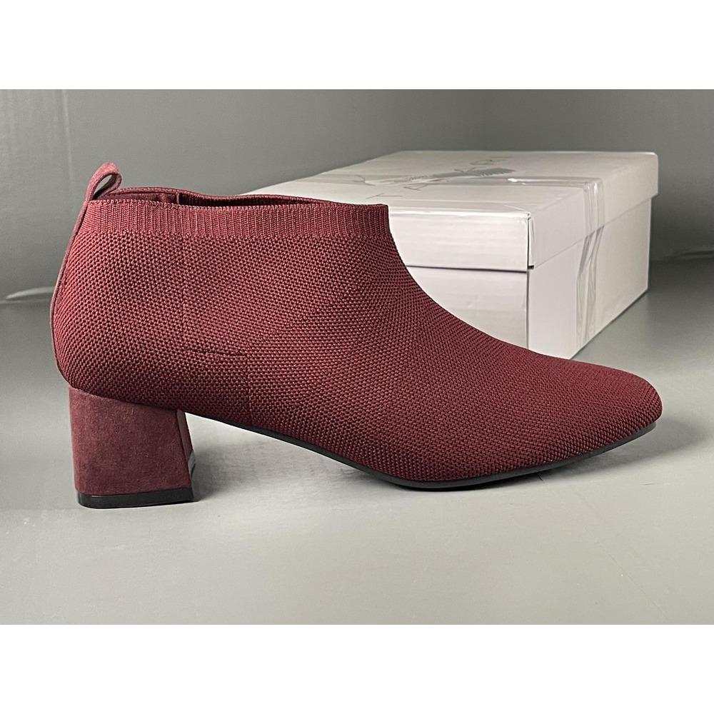 Tahari Boots Womens Size 8 Red Stretch Knit Ankle Bootie Block Heel Square Toe
